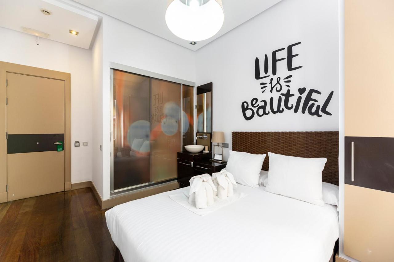 Madrid House Rooms ภายนอก รูปภาพ