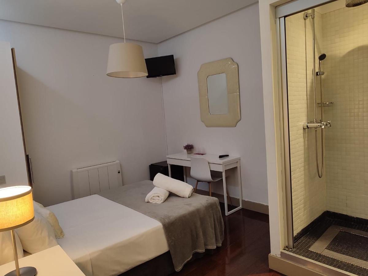 Madrid House Rooms ภายนอก รูปภาพ