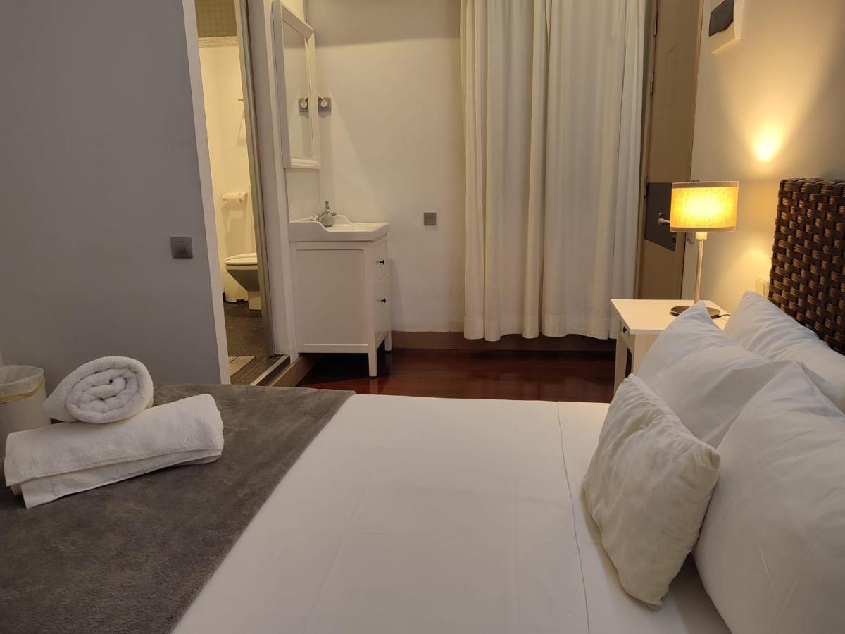 Madrid House Rooms ภายนอก รูปภาพ