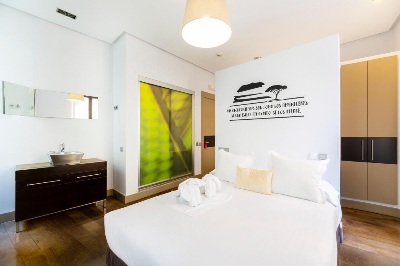 Madrid House Rooms ภายนอก รูปภาพ